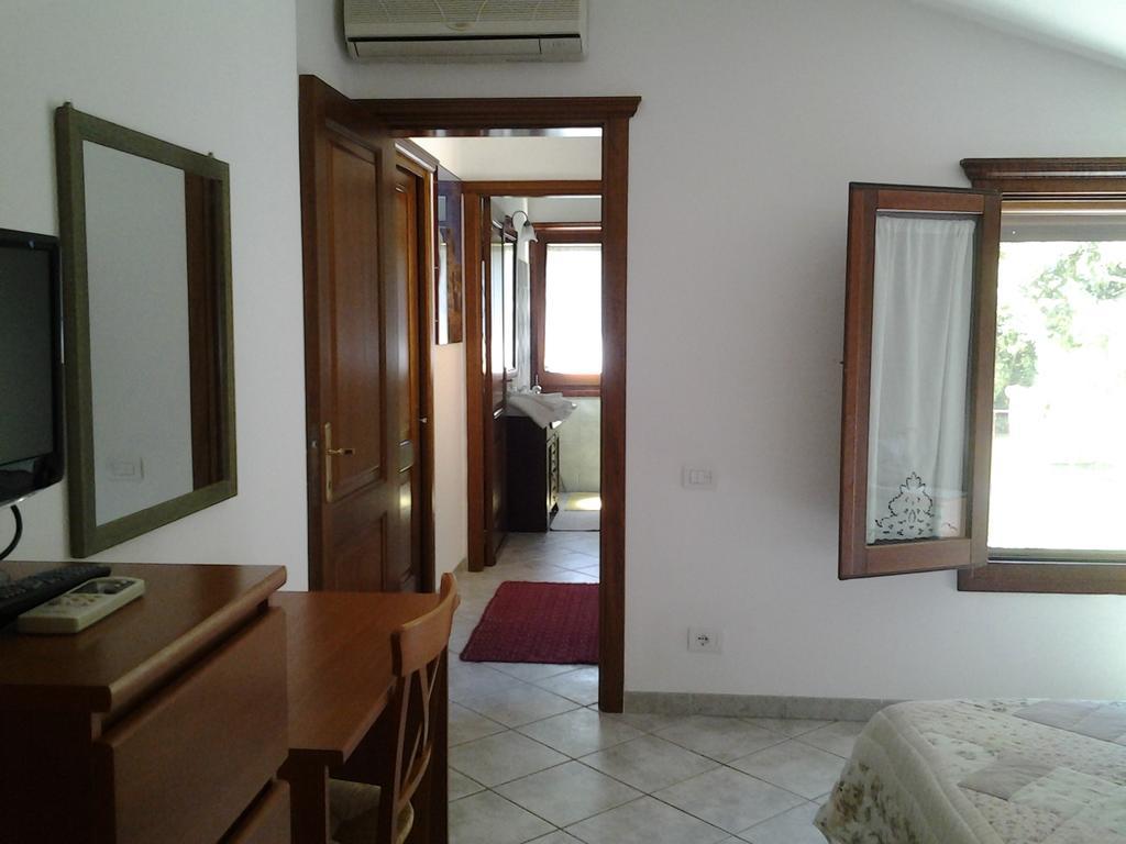 Le Roverelle Ilbono Luaran gambar